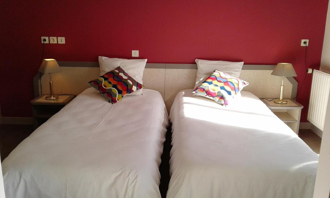 Hotel Restaurant Le Capricorne Pouldreuzic Kültér fotó